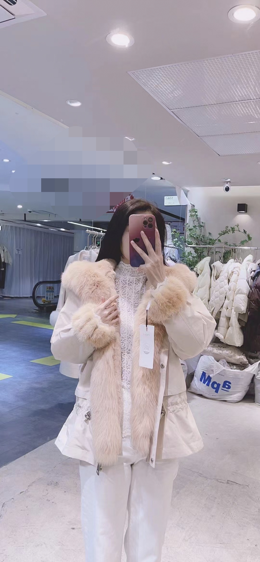 feiyashi韩国秋冬新款羽绒服女短款大狐狸毛领90白鸭绒价格私信