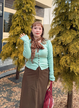 精灵家微胖大码女装韩系绿色长袖针织衫女修身薄款毛衣半身裙套装