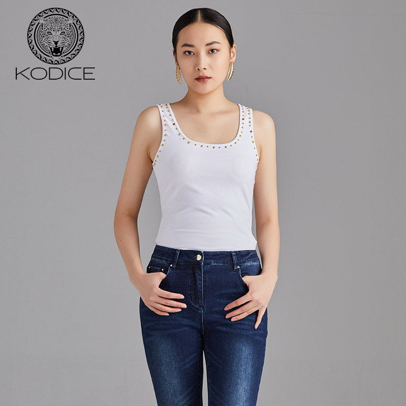 方形领口 缝珠装饰 棉质面料