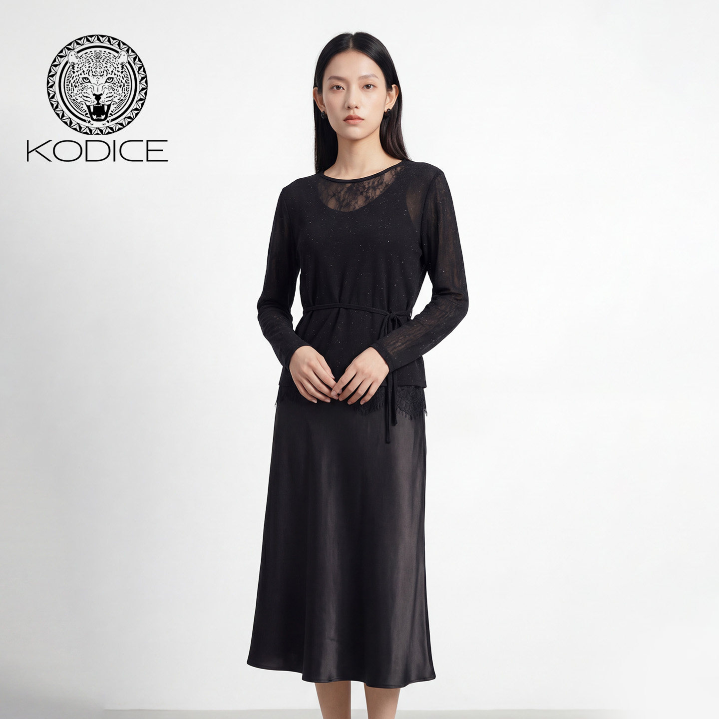 kodice春夏新款长袖系带上衣拼接蕾丝吊带连衣裙子长裙两件套装女