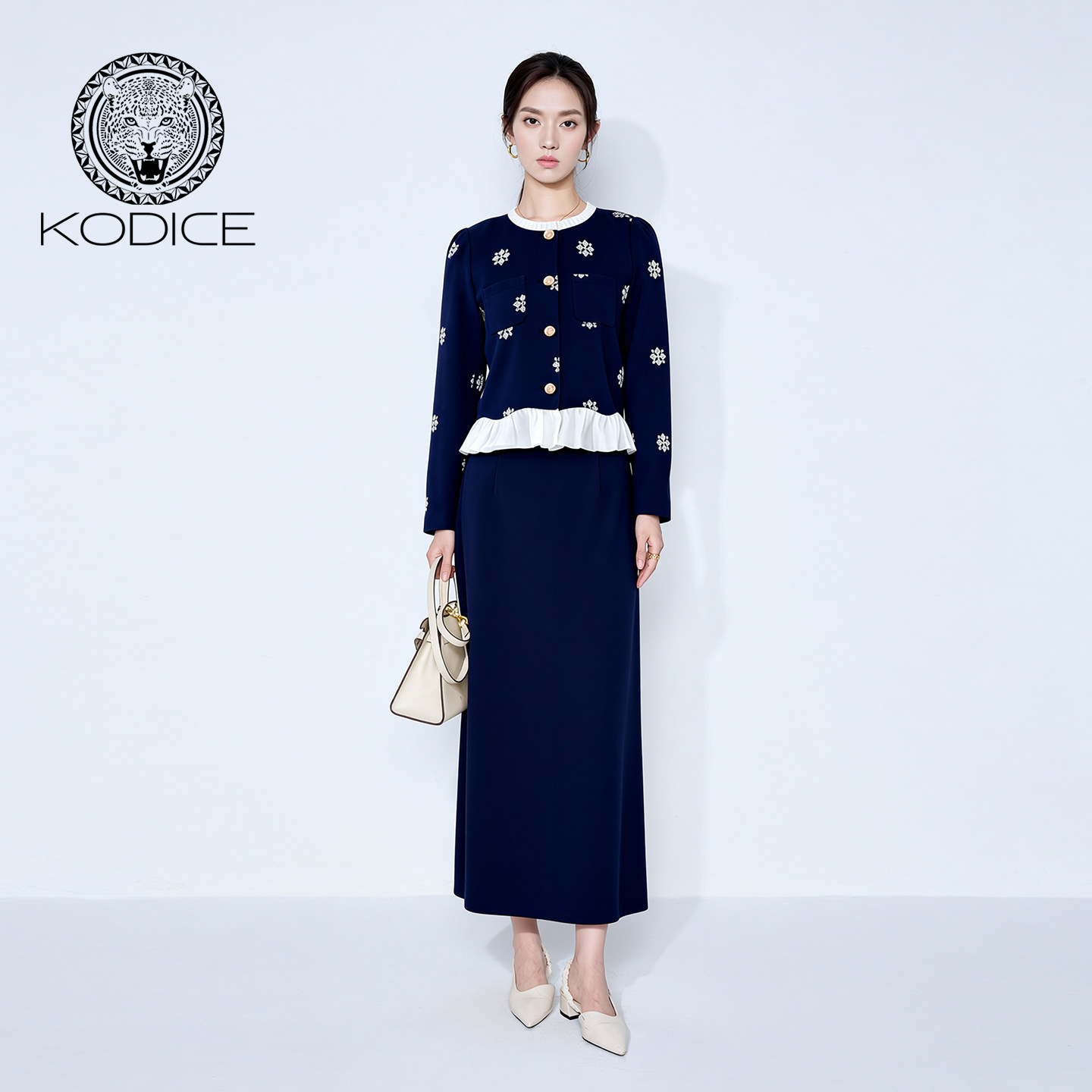 kodice2026春新款小香风圆领短款刺绣外套半身裙半裙子两件套装女