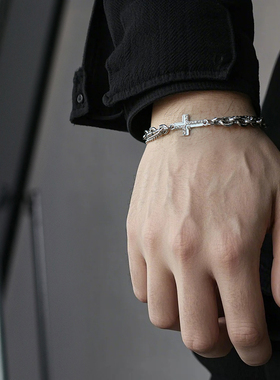 原创叠戴黑白镶钻十字架手链男生小众设计百搭配饰ins手串钛钢酷