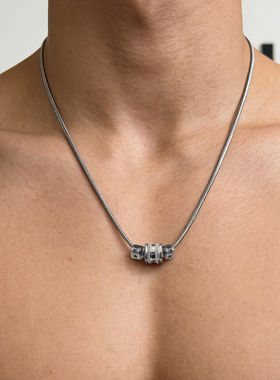 串珠转运圈小蛮腰吊坠男生项链高级感钛钢小众设计轻奢配饰百搭潮