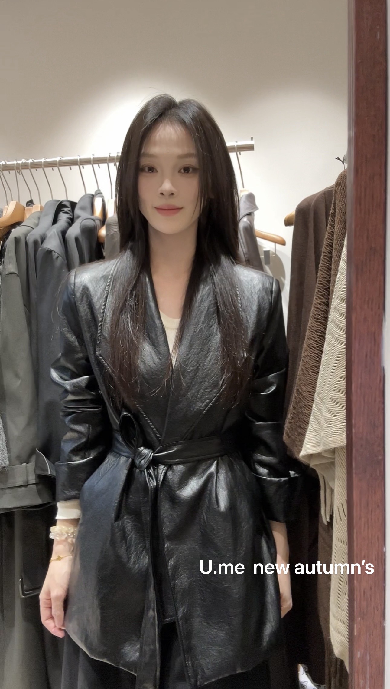 U.me翻领设计感PU皮衣外套女2025秋季新款高级西装领休闲西装外套
