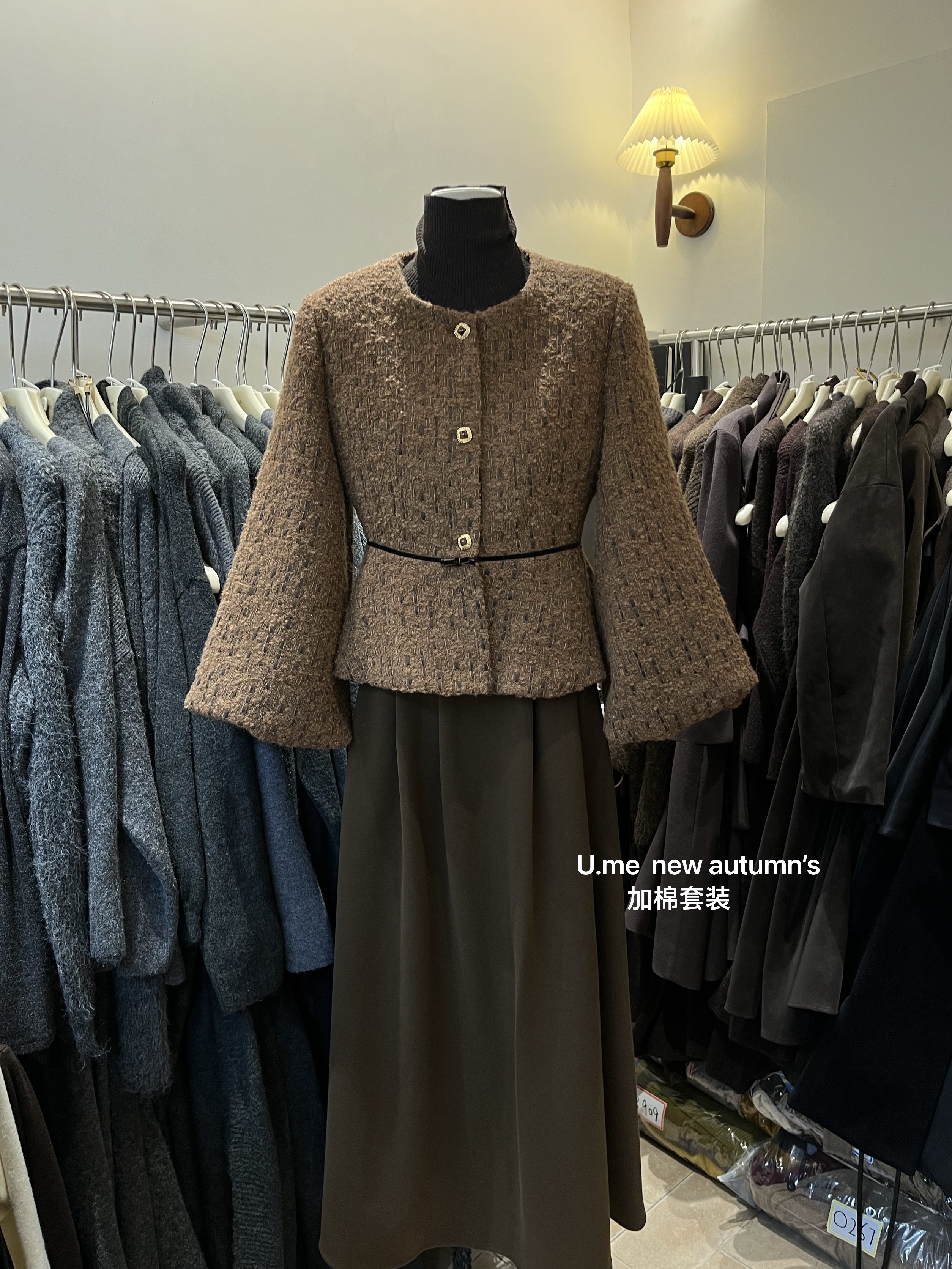 2025冬季新款韩版时尚花苞袖粗花呢小香风外套高腰毛呢半身裙套装