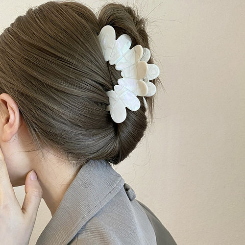 Busan法式优雅高级感花瓣醋酸抓夹女2024年新款高品质鲨鱼夹发夹