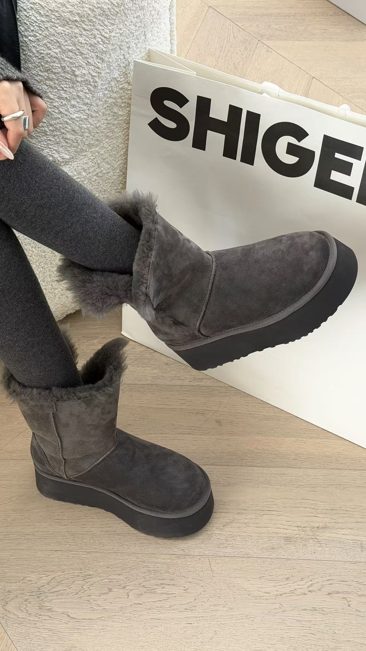 诗歌兰厚底皮毛一体雪地靴棉靴