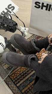 诗歌兰真皮女鞋2025冬季新款时尚百搭舒适厚底增高雪地靴短靴潮款