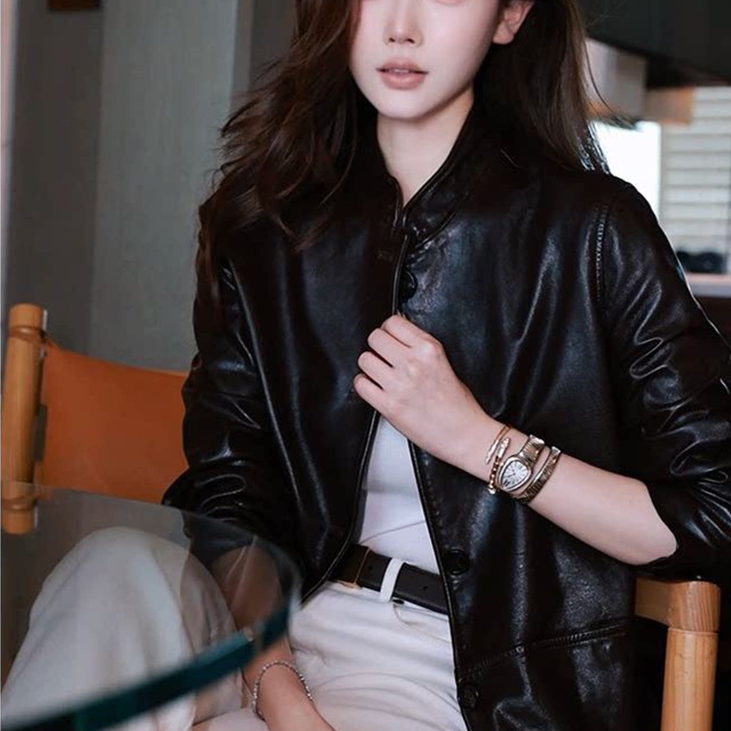扭扭皮衣真皮绵羊皮短款皮衣女图片