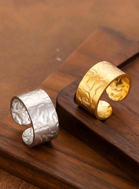 个性宽版不规则纹理开口戒指