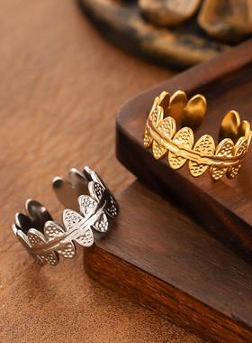 法式冷淡风钛钢镂空戒指