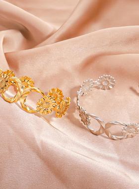 欧美复古不锈钢花朵手镯