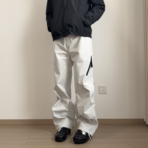 侧口袋打褶设计软壳冲锋裤