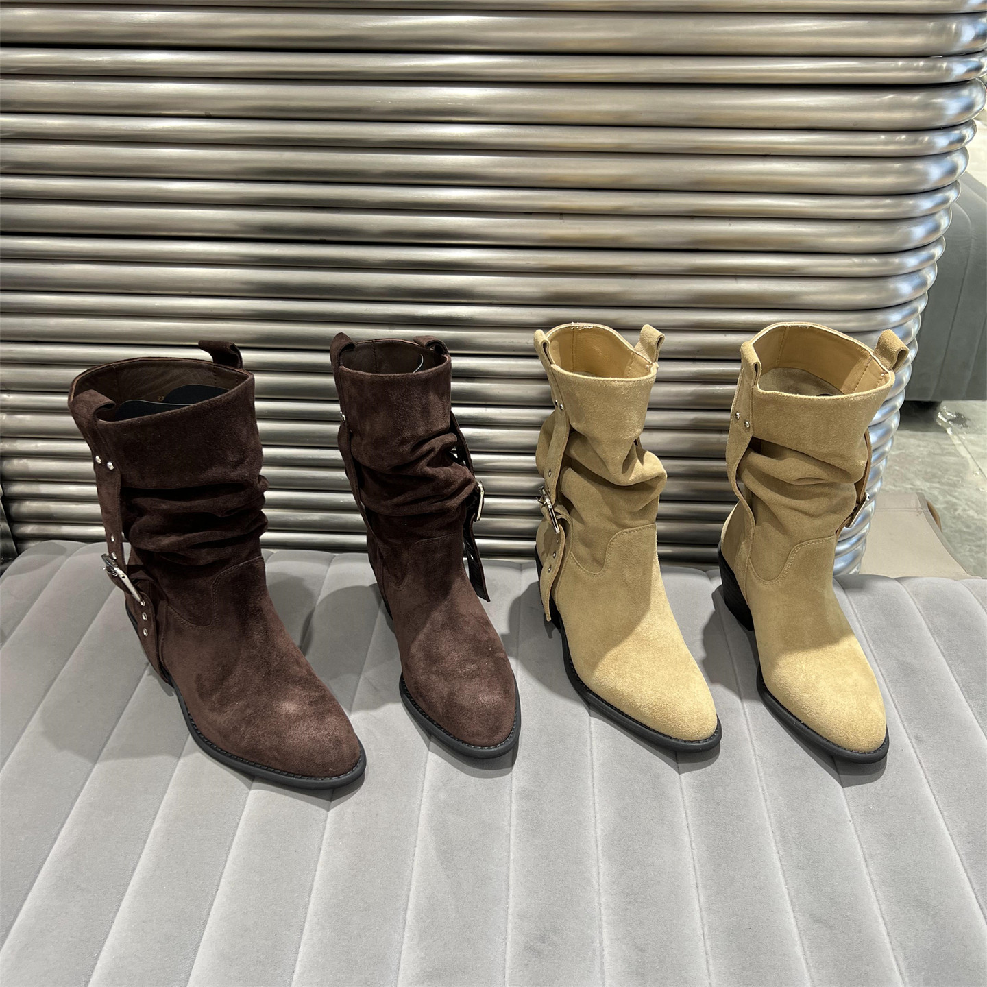 乐魔真皮磨砂皮堆堆短靴马丁靴潮