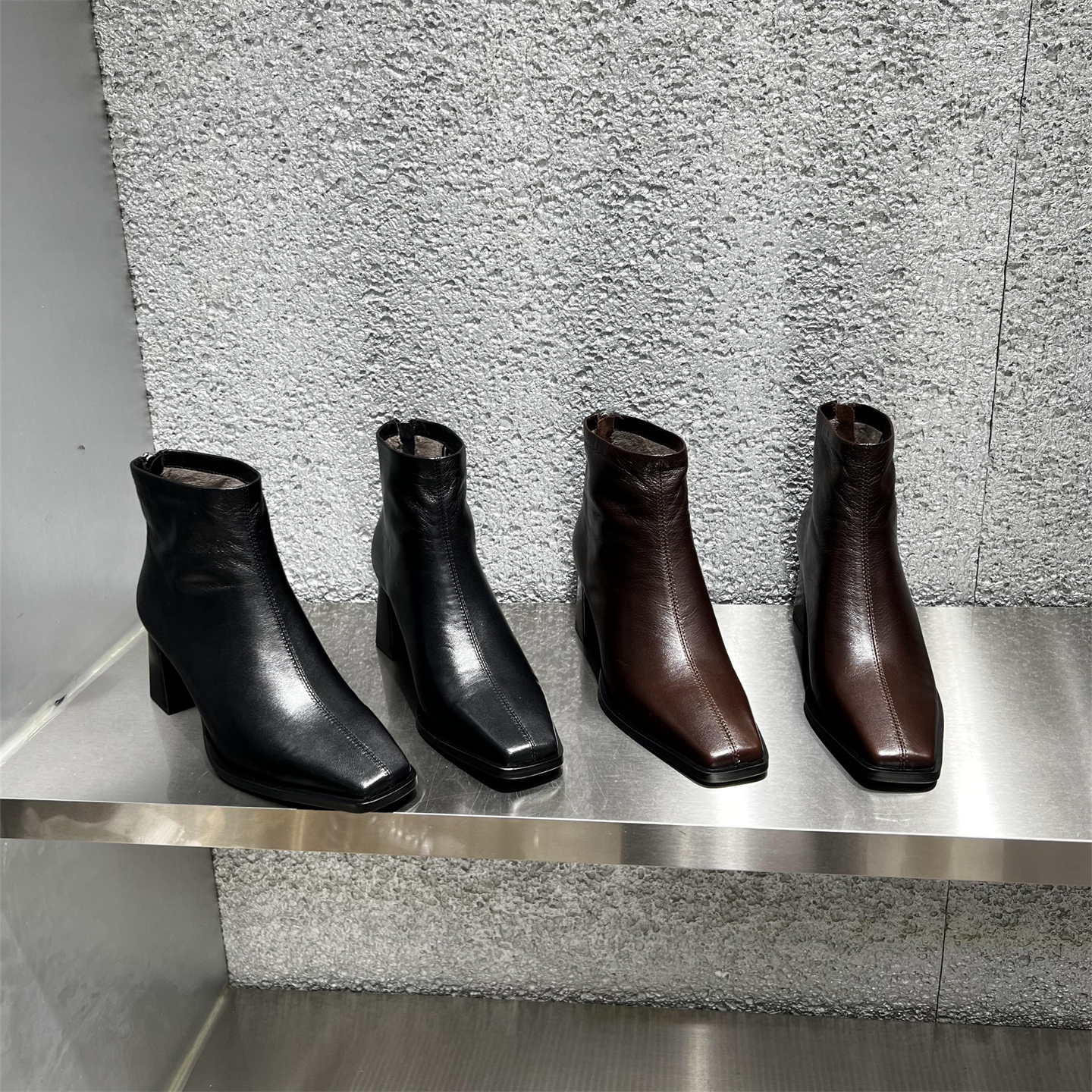 乐魔真皮加绒保暖高跟短靴马丁靴