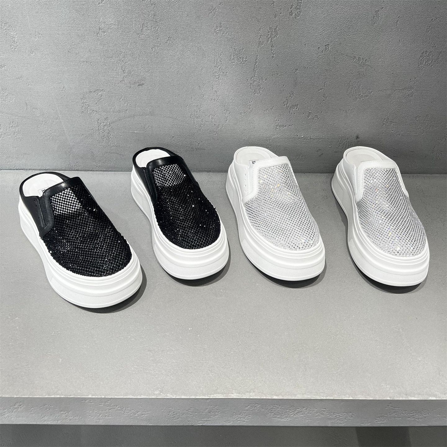 欧洲站女鞋2026春新款欧货真皮网面透气厚底增高半拖松糕包头拖鞋