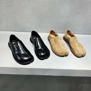 欧洲站女2026春新款真皮方头平底分趾猪蹄鞋一脚蹬懒人勃肯乐福鞋