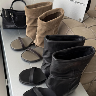 wm6 女靴2026春新款欧货真皮卷边坡跟套筒时尚全皮短靴机车马丁靴