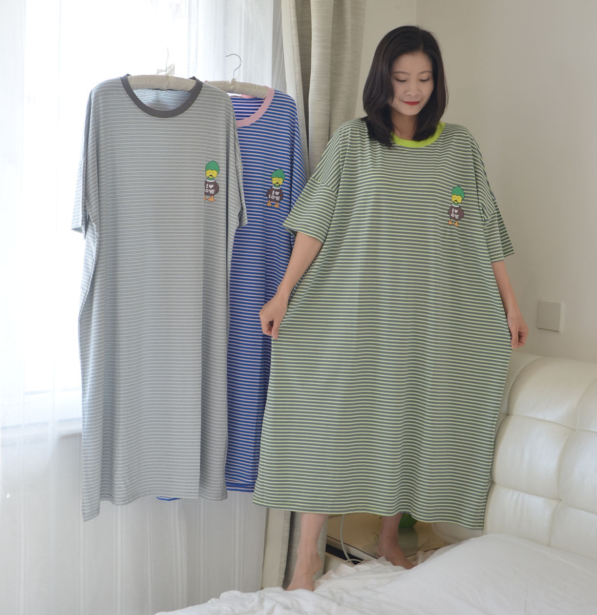 韩版卡通长款纯棉短袖睡裙女夏季加肥加大码胖MM条纹宽松家居睡衣