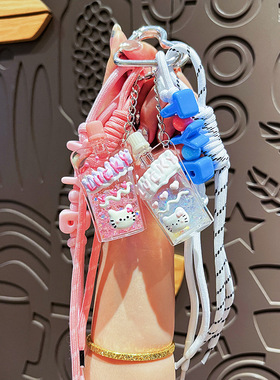 原创入油猫咪幸运果冻吸吸钥匙扣可爱卡通液体流沙瓶情侣包包挂件