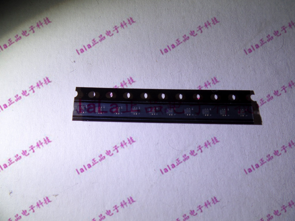 RN1902FE 复合带阻尼三极管 双NPN 10K 10K SOT-563 TOSHIBA/东芝 - 实物图