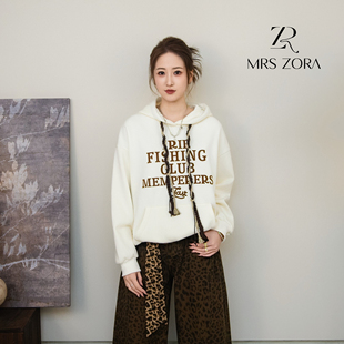 MRS ZORA佐拉2025秋冬新款加绒卫衣时尚减龄款54AWY1063