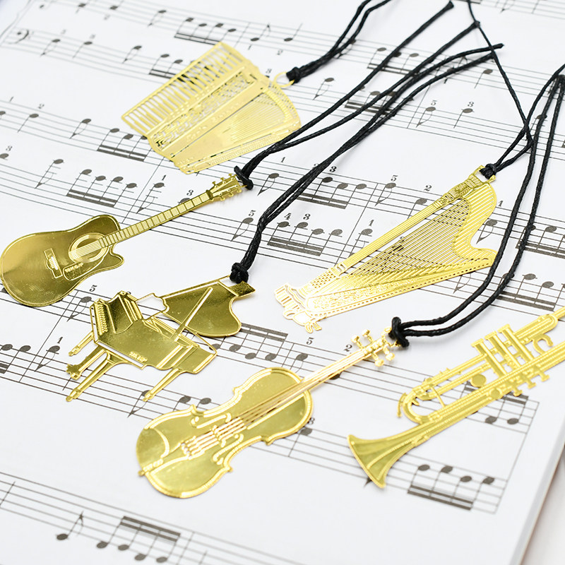 音乐文具三角钢琴书签精美镂空金属挂绳乐器书签吉他小提琴书签