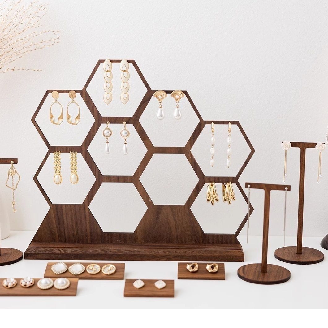 复古创意胡桃木色蜂巢珠宝展示架吊坠耳环项链收纳架拍摄道具陈列
