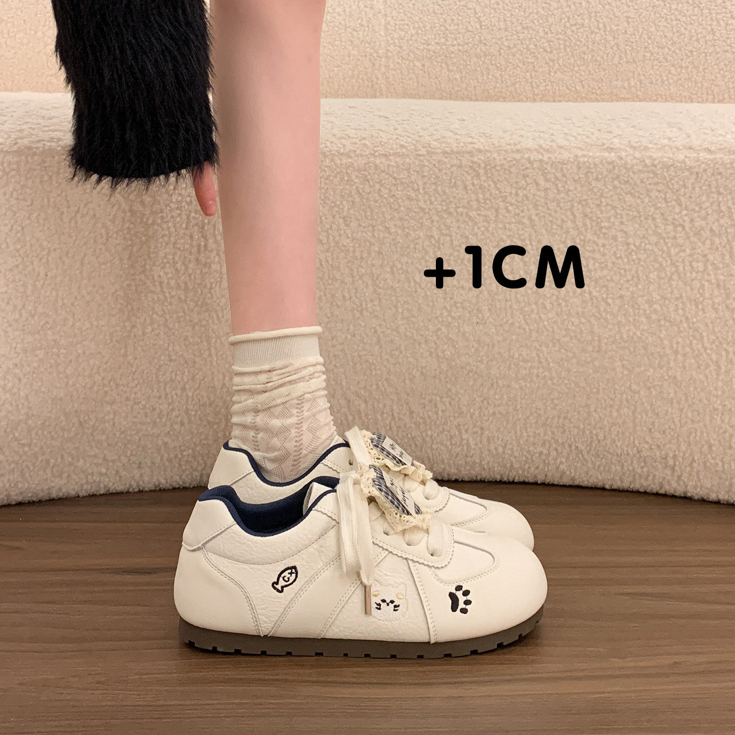 2026春秋新款小众可爱风爱心系带德训鞋平底百搭休闲运动板鞋,女鞋,德训鞋,淘宝优惠券,粉丝福利购,淘宝优惠卷