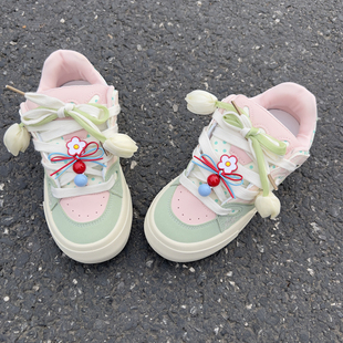 初中生休闲板鞋甜美可爱kitty鞋粉色2026新款爆款面包鞋