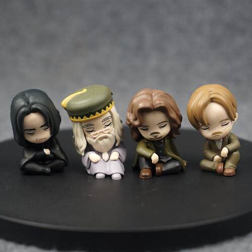 哈利波特角色肩靠肩打盹摆件扭蛋