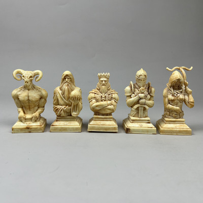 外单中世纪复古半身雕像棋子摆件