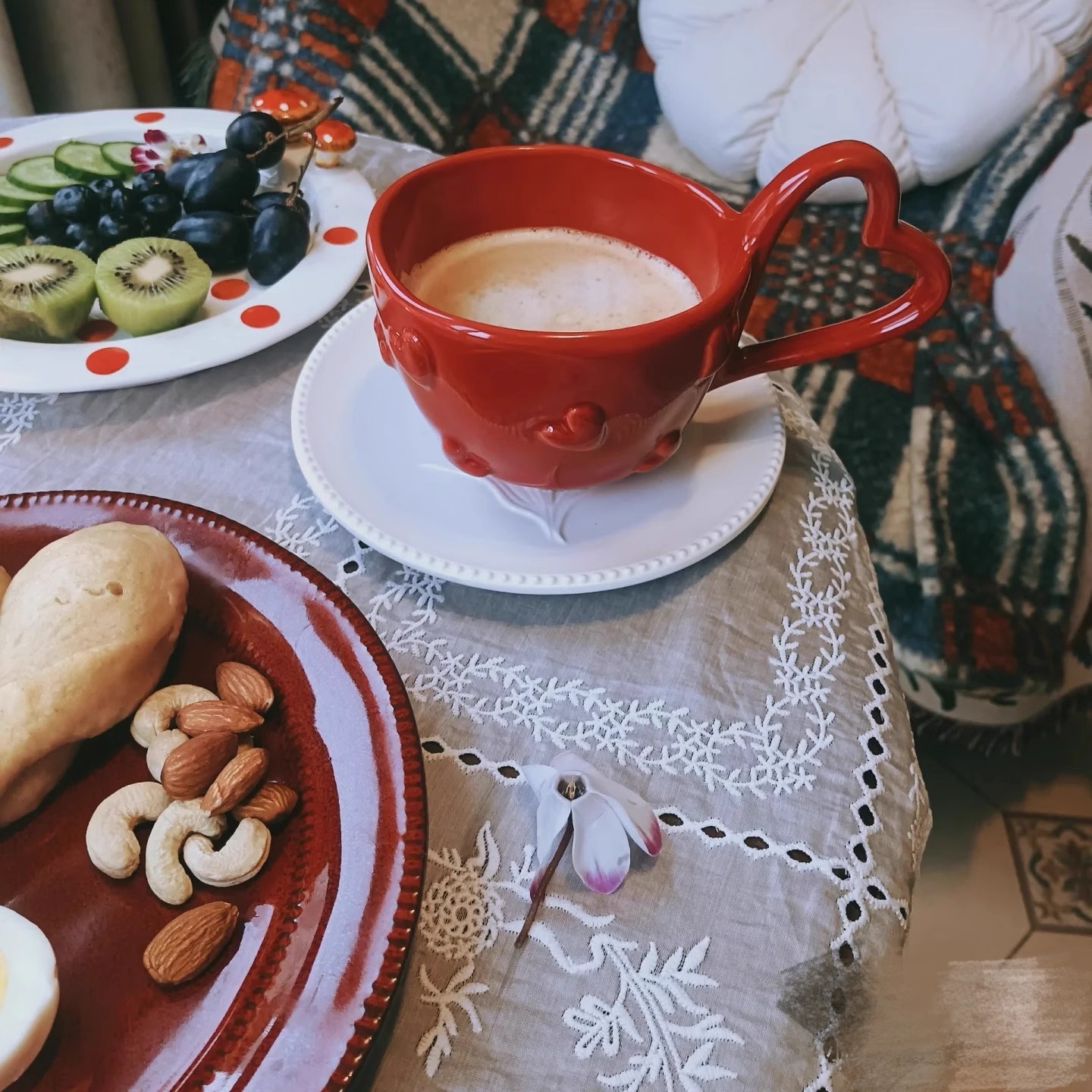奇特复古高柄陶瓷咖啡杯碟高颜值爱心釉下彩高档精致创意情侣杯子