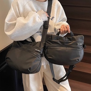 2025新款潮防水牛津布包女包休闲百搭单肩斜挎包轻便大容量托特包