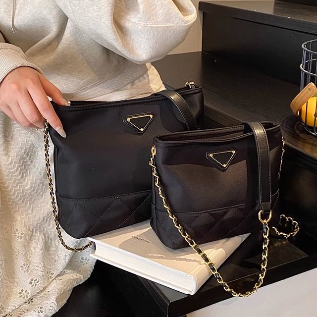 2025新款潮牌牛津布纯色单肩包高级感简约时尚链条斜挎包百搭包包 - 小盈家原创女包出品