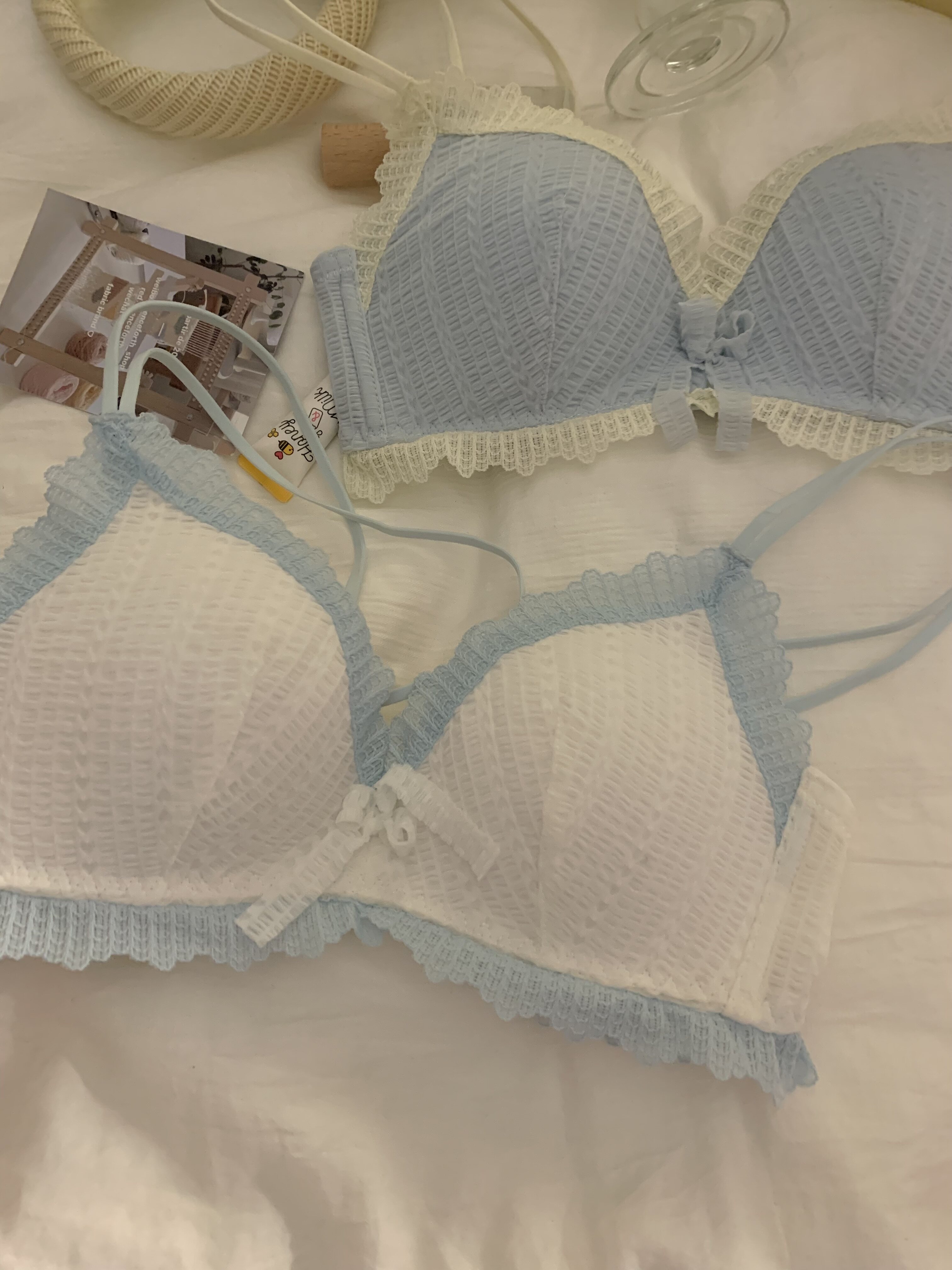 内衣女小胸聚拢显大无钢圈防下垂夏季甜美蕾丝少女白色文胸罩套装