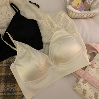 法式缎面无痕内衣女小胸聚拢收副乳防下垂性感深V薄款美背文胸罩