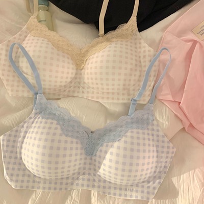 无痕内衣女夏薄款凉感透气无钢圈小胸聚拢收副乳防下垂蕾丝文胸罩