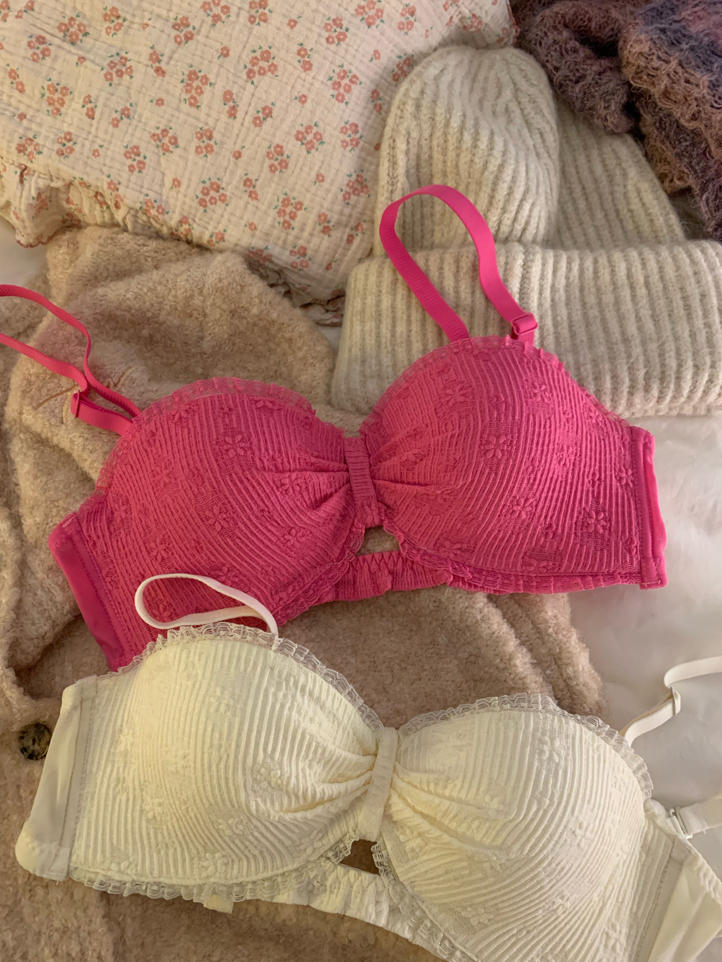 内衣女小胸聚拢显大无钢圈防下垂性感蕾丝边半杯无肩带防滑文胸罩
