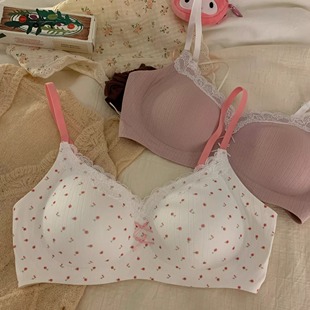 无痕内衣女小胸聚拢无钢圈收副乳防下垂甜美碎花少女蕾丝文胸罩
