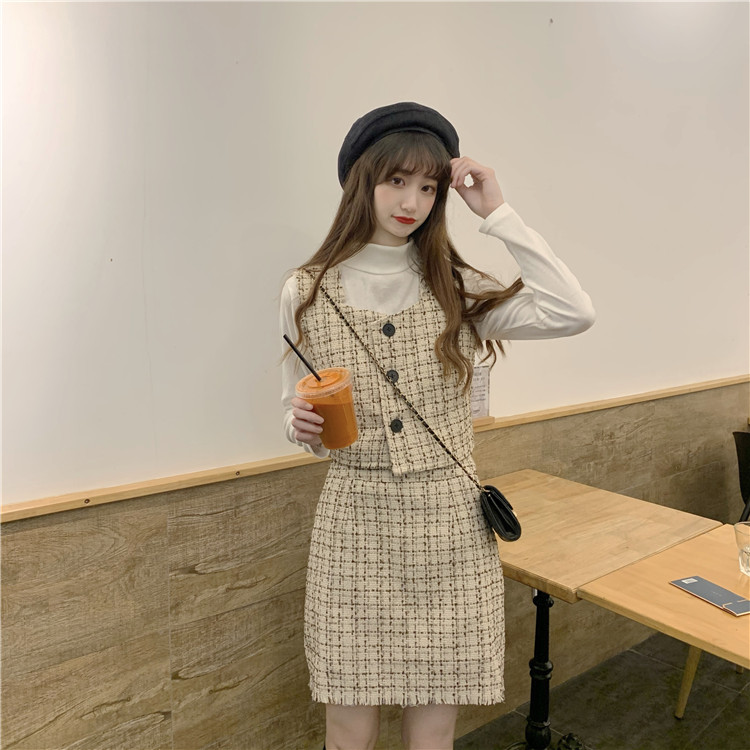 Paris exquisite girl fairy color matching Plaid tweed small fragrant Vest + A-line skirt suit