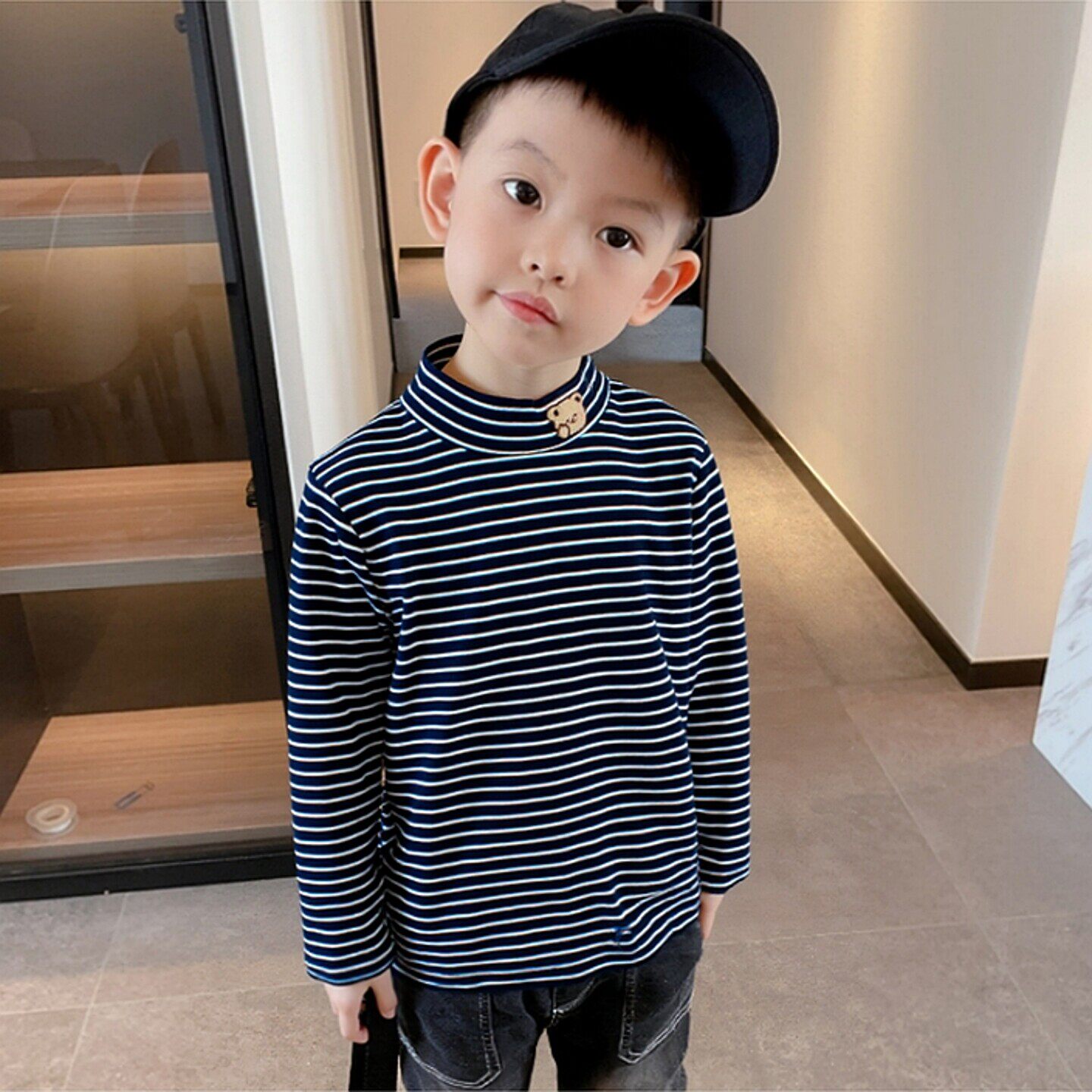 品牌外贸2026春季童装中高领男孩子宝宝刺绣莱卡棉儿童条纹打底衫