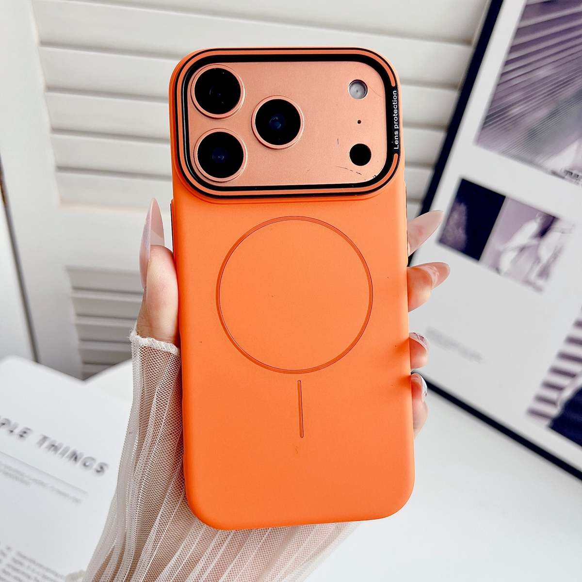 星宇橙色磁吸iPhone防摔手机壳