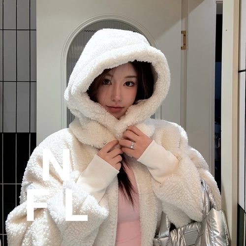 连帽可脱卸保暖羊羔毛短夹克外套