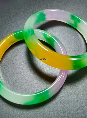 天然石英岩玉手镯冰种飘花玉镯