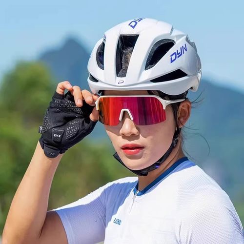 DYN戴恩星辰3D内衬气动骑行帽