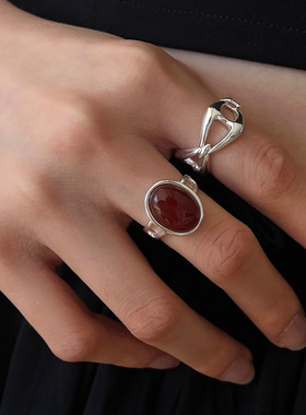 法式风红玛瑙戒指女小众设计感几何时髦猪鼻个性百搭高级感食指戒