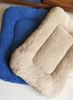 秋冬保暖羊羔绒垫子狗狗睡垫犬猫通用窝窝垫法斗泰迪博美比熊垫子