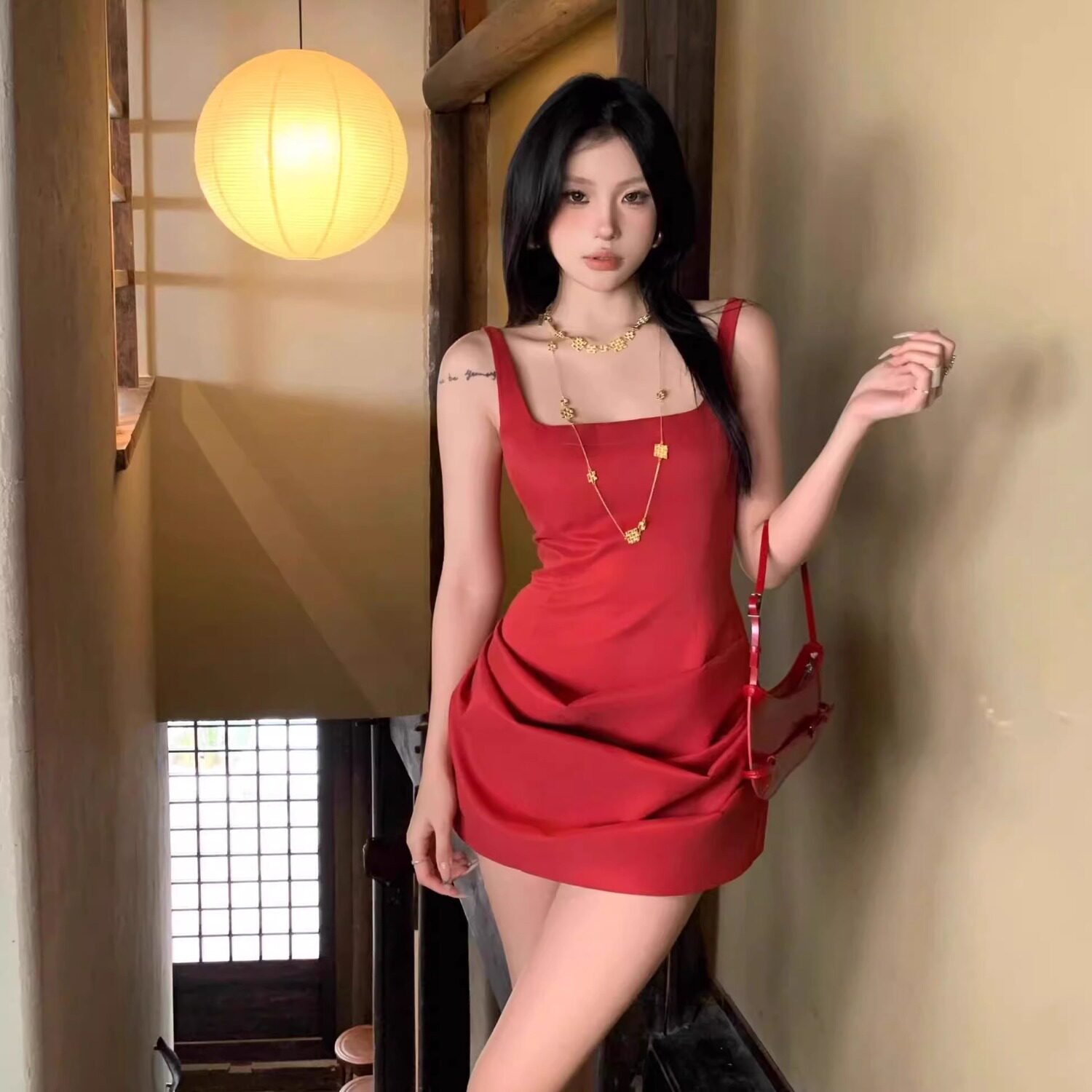 2025新款美式复古休闲吊带连衣裙女春秋款收腰紧身性感包臀裙女