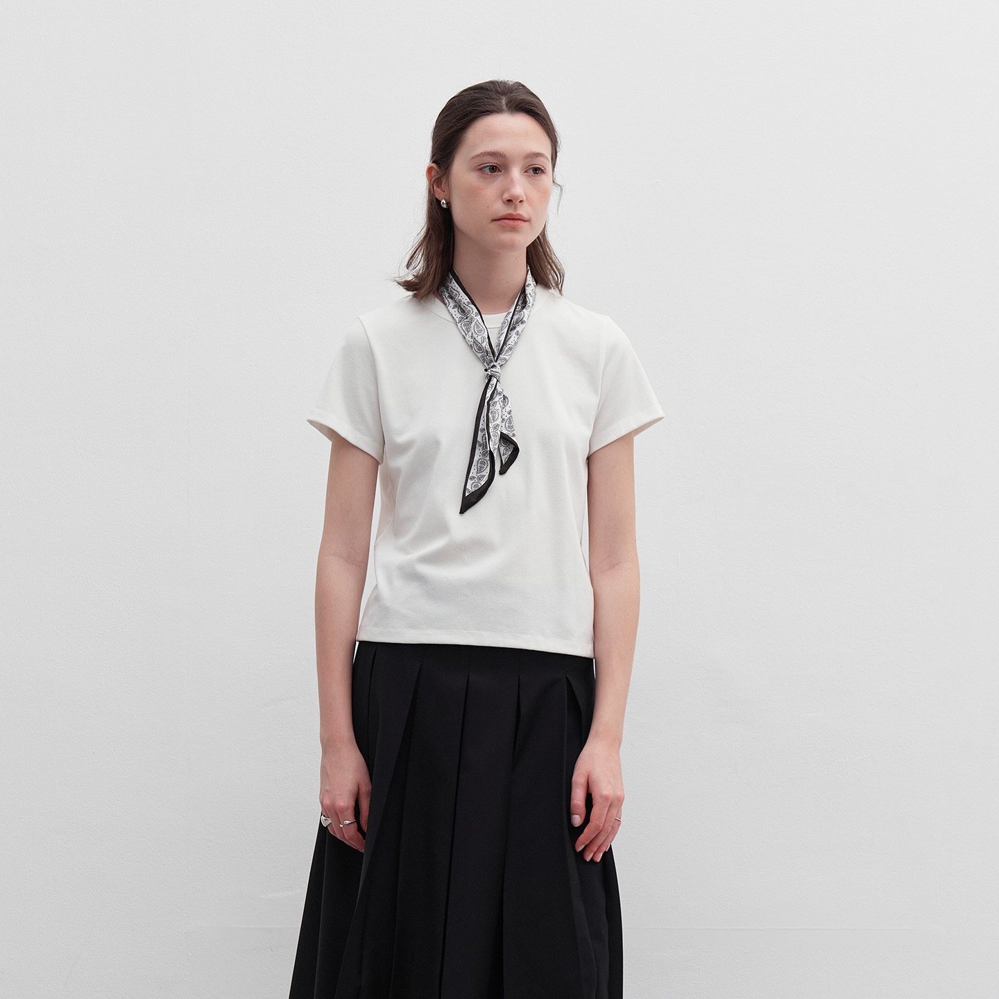 NOON配丝巾纯色基础款短袖T恤